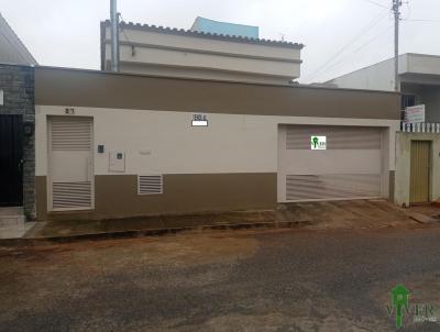Casa para Venda, em Lavras, bairro Cruzeiro do Sul, 2 dormitórios, 1 banheiro, 1 vaga
